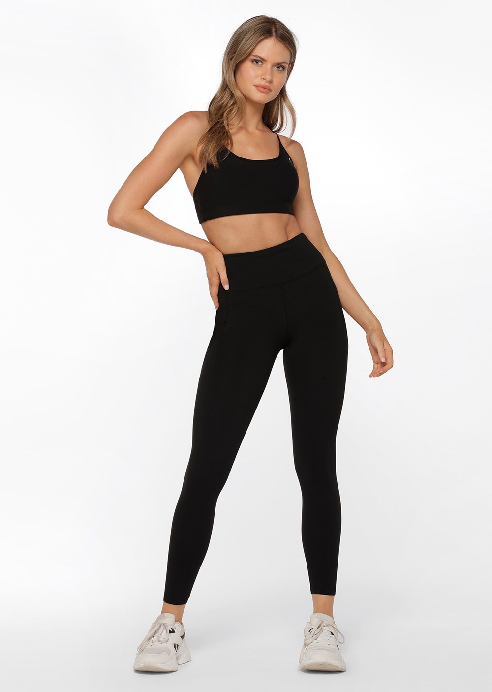 Lorna Jane Active - Did someone say Amy Leggings for $75.00? Run, don't  walk! This offer is running for a limited time only ‍🛒🏃🏼‍♀️ Shop now:  cur.lt/qfrlol6ka